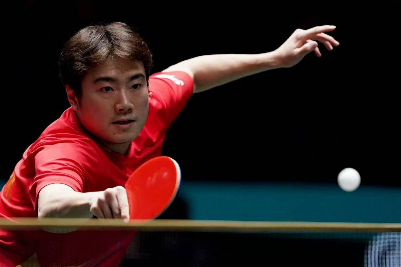 开云体育在线-葡萄牙队险胜法国队，梁靖崑点燃赛场