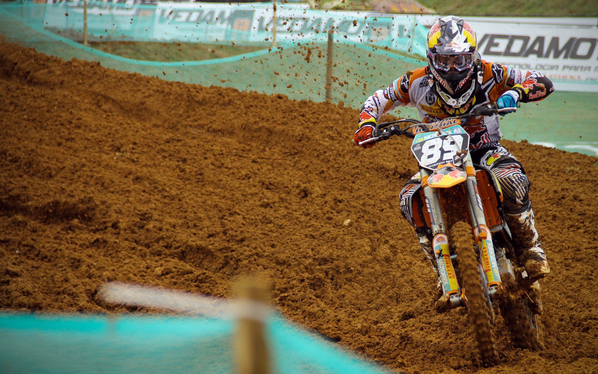 世界杯2026-欧冠半决赛焦点战，当开拓者式的连续得分狂潮，压垮了深圳队的精密防守